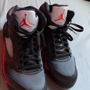 Men’s Size 11 Air Jordan 5 Retro “Satin Bred”